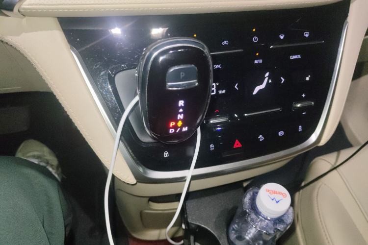 Used Buick GL8 2022 ES Landtrek 653T Luxury Edition
