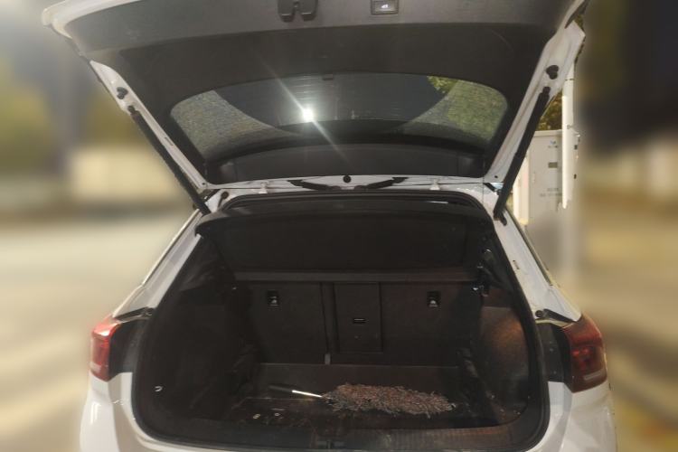 Used Volkswagen T-ROC 2021 280TSI DSG Two-Wheel Drive R-Line Pro Connected Version