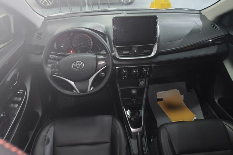 Used Toyota YARiS L 2022 X-Trail 1.5L CVT Luxury PLUS Edition
