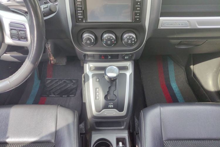 Used  Compass 2014 Revised Version 2.4L Four-Wheel Drive Comfort Edition