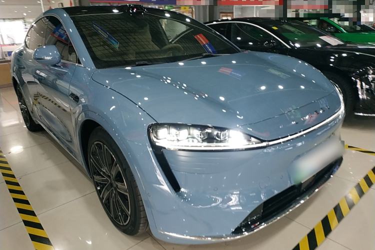 Used Hima Luxeed R7 2024 All-Electric 736 km Ultra
