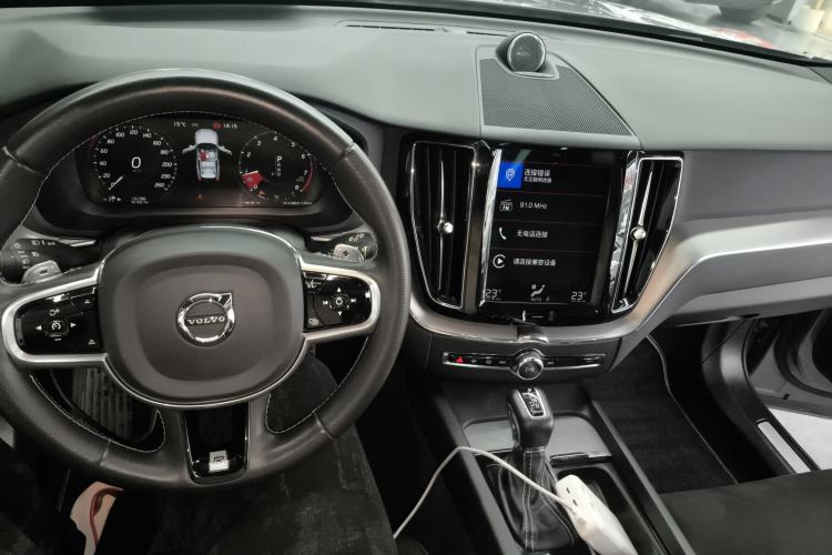 Used Volvo XC60 2018 T5 4x4 Smart & Sporty Edition
