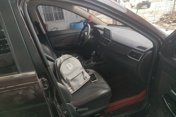 Used Dongfeng Fengon 370 2020 S370 1.5L CVT Luxury Model 5 Seats