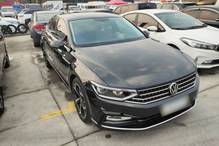 Used Volkswagen Magotan 2023 2 Million Units Limited Edition 330TSI DSG Leading Version