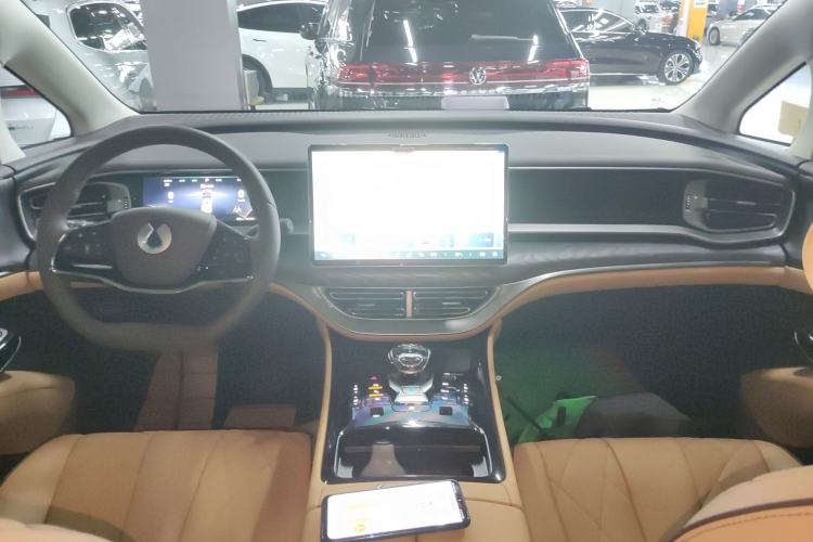 Used Denza D9 2024 DM-i 1050 Luxury Model