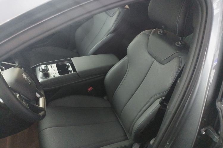 Used BYD Qin L 2025 DM-i Smart Drive 80KM Leading Model