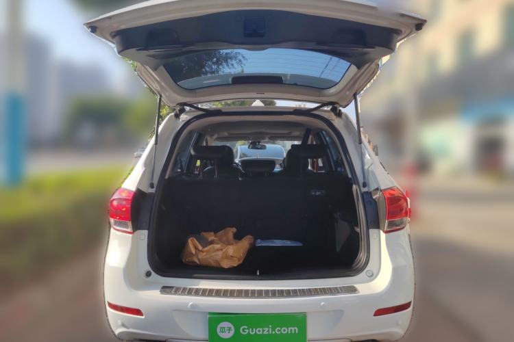 Used Haval H6 2015 Upgraded Model 1.5T Manual Two-Wheel Drive Elite Version
