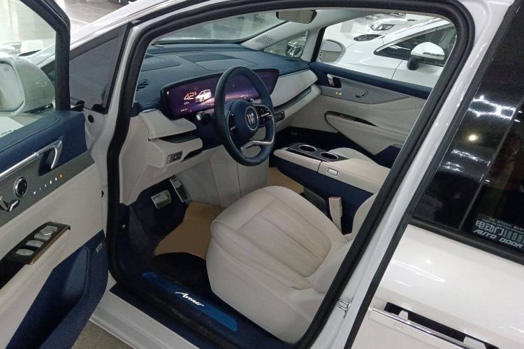 Used Buick GL8 New Energy 2024 Lu Zun Luxury Edition 7-Seater
