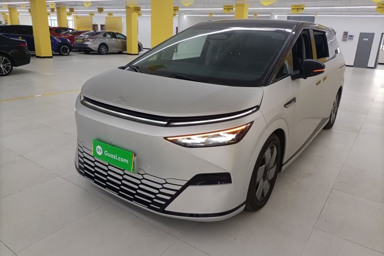 Used XPeng X9 2024 702 Ultra-Long Range Max