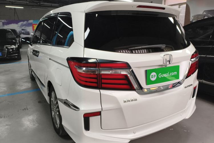 Used Honda Elysion 2016 2.4L Supreme Edition
