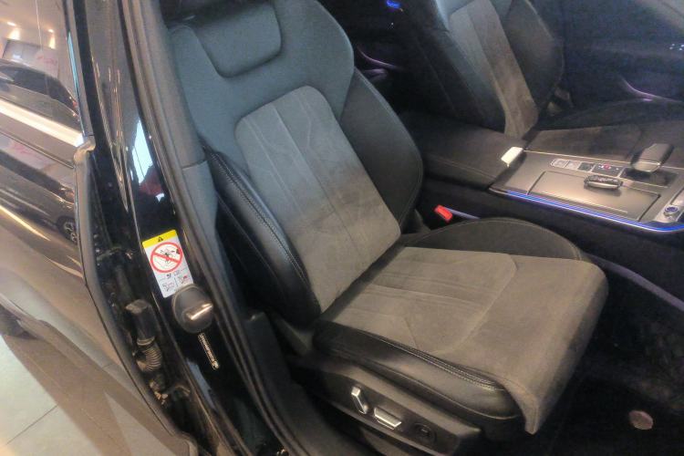 Used Audi A6L 2023 Revised 40 TFSI Luxury Dynamic Edition
