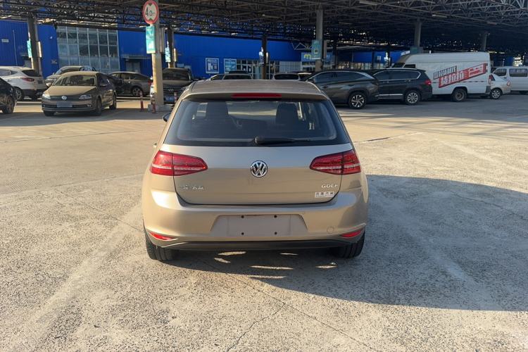 Used Volkswagen Golf 2016 1.6L Automatic Comfort Model

