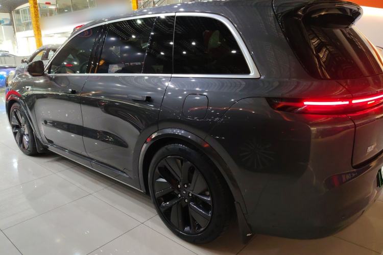 Used Li Auto L8 2023 Max model
