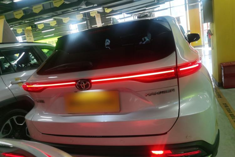 Used Toyota Harrier 2023 2.0L CVT Two-Wheel Drive Entry Version