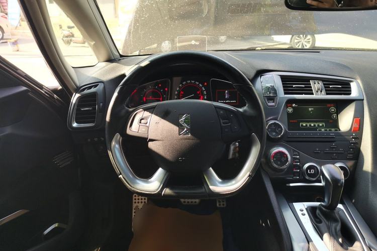 Used  5 2013 1.6T Luxury Edition THP200
