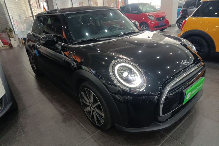 Used  MINI 2023 Updated 1.5T COOPER Artist
