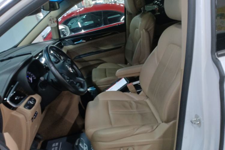 Used Buick GL8 2017 ES 28T Flagship Model China V Standard
