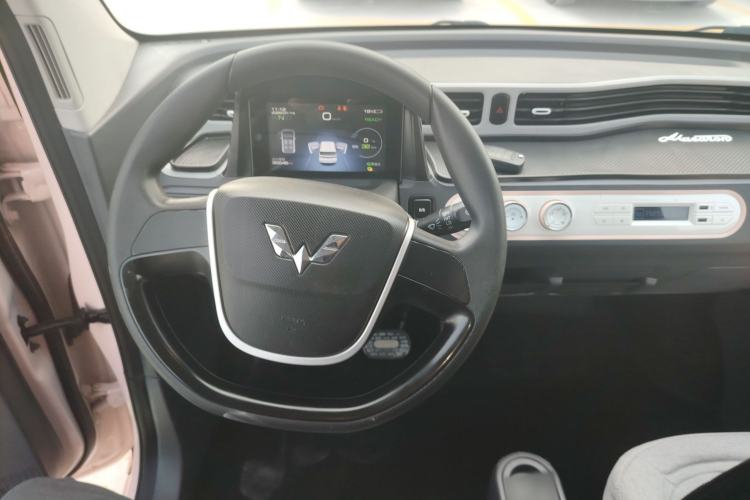 Used Wuling Hongguang MINIEV 2021 Macaron Premium Model – Lithium-NMC
