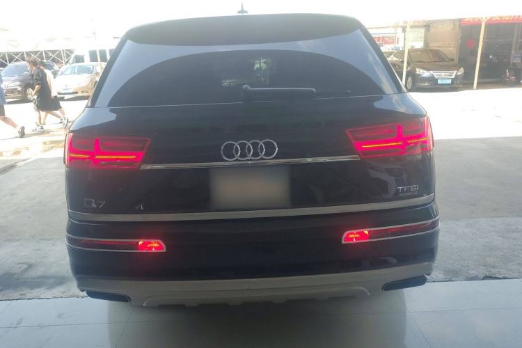 Used Audi Q7 2016 3.0 TFSI parallel import
