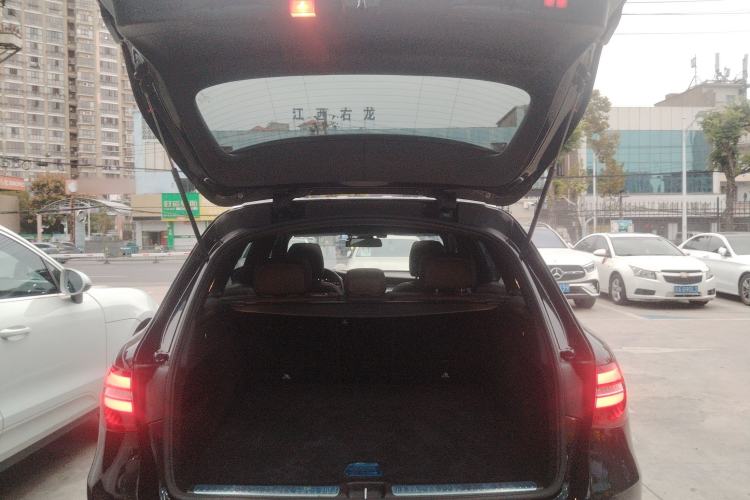 Used Mercedes-Benz GLC 2019 GLC 260 L 4MATIC Dynamic Model
