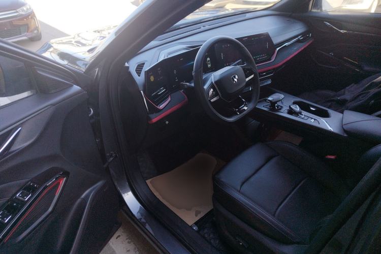 Used Changan X5 PLUS 2024 1.5T DCT ZhiZun Version
