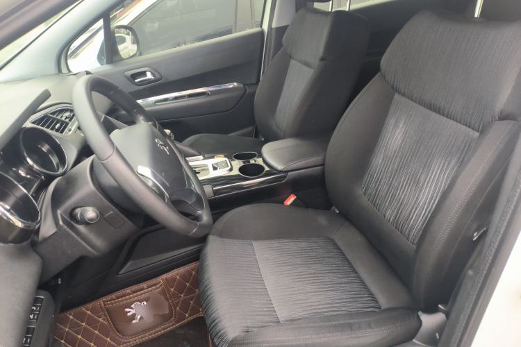 Used Peugeot 3008 2015 2.0L Automatic Classic Edition
