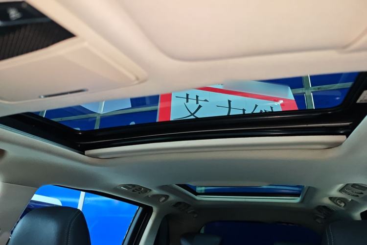 Used Honda Elysion 2016 2.4L Luxury Edition
