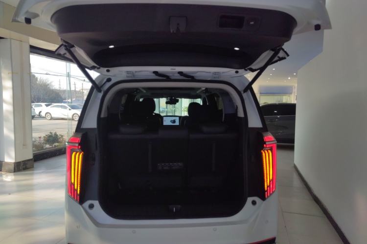 Used GAC Trumpchi M8 2024 Master Series 400T Prestige Edition
