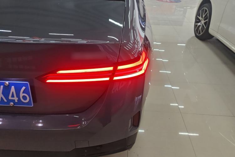 Used BMW 5 Series 2024 530Li Luxury Edition M Sport Package