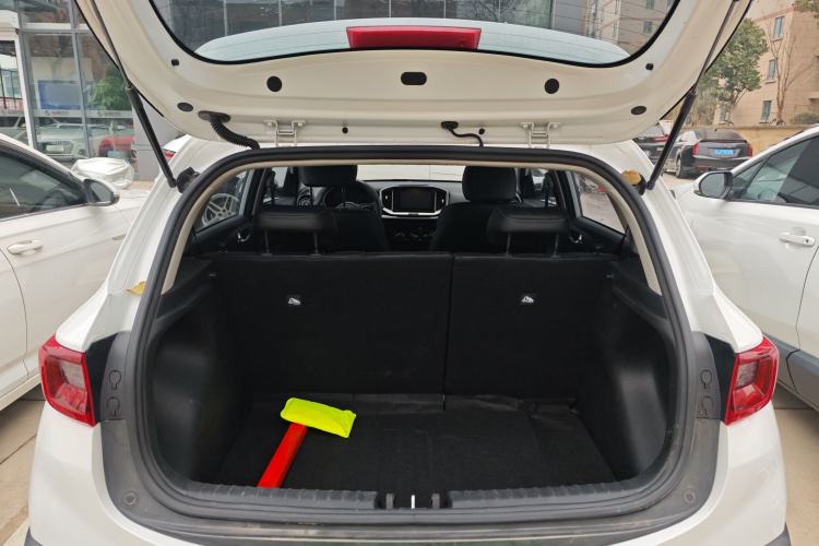 Used Kia kx1 Stonic 2021 1.4L CVT Fun Edition
