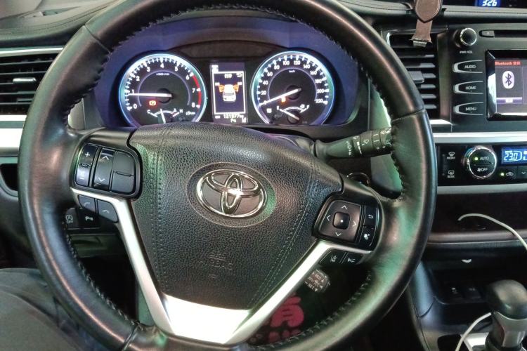 Used Toyota Highlander 2018 2.0T Four-Wheel Drive Luxury Edition 7 Seats China V Emission Standard