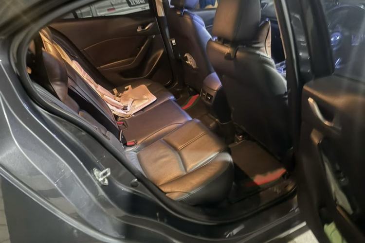 Used Mazda Mazda 3 Axela 2017 Sedan 2.0L Automatic Prestige Model China V Standard
