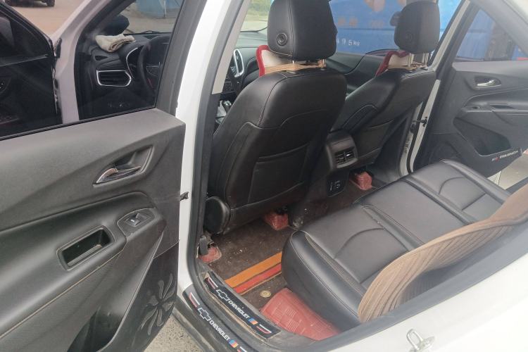 Used Chevrolet Equinox 2019 535T Automatic YuJie Edition China VI
