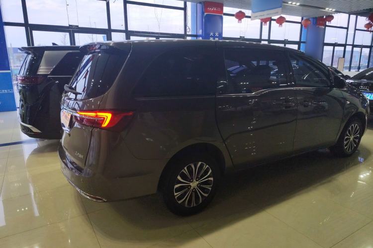 Used Buick GL8 2021 Land Cruiser Executive Class 652T Comfort Model
