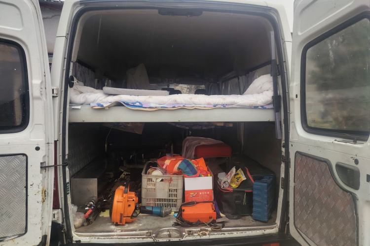 Used SAIC MAXUS Xintu V80 2019 2.5T Classic Edition 6-Speed Manual – Aoyuntong Short Wheelbase Mid-Height Design 5/6 Seats