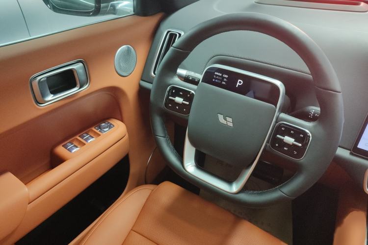 Used Li Auto L8 2024 PRO Model
