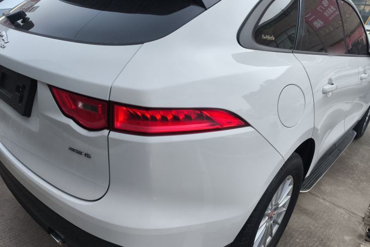 Used Jaguar F-PACE 2018 2.0T Two-Wheel Drive Urban Deluxe Edition
