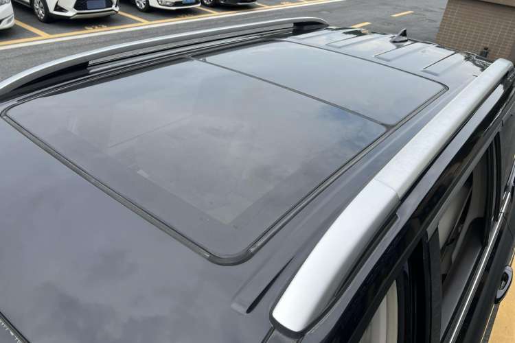 Used GAC Trumpchi GS8 2017 320T Two-Wheel Drive Luxury Smart Connectivity Version (7 Seats)
