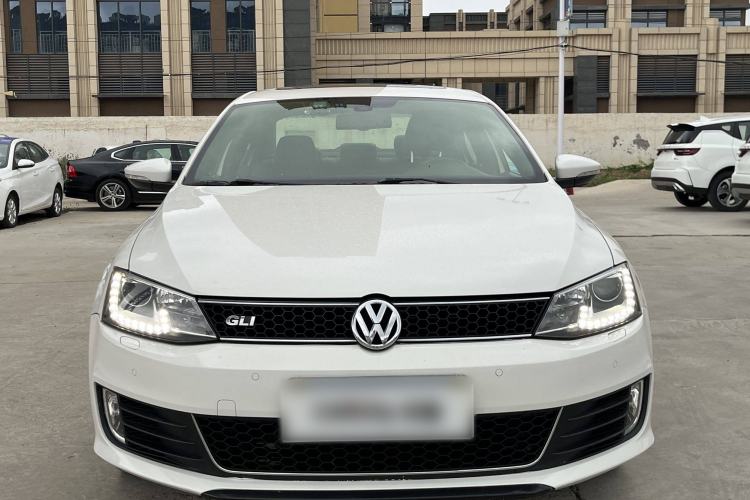 Used Volkswagen Sagitar 2013 2.0 TSI GLI
