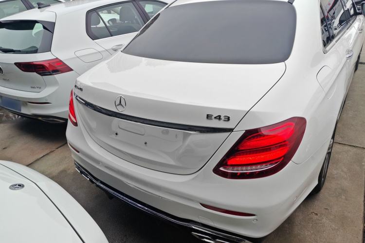 Used Mercedes-Benz E-Class 2016 E 200 L Sport Edition