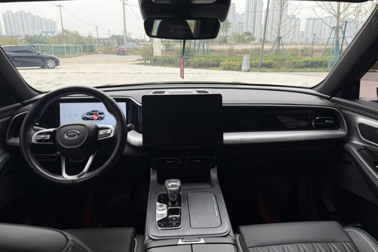 Used GAC Trumpchi GS8 2025 Linghang Series 2.0 TGDI Two-Wheel-Drive Luxury Edition 5 Seats