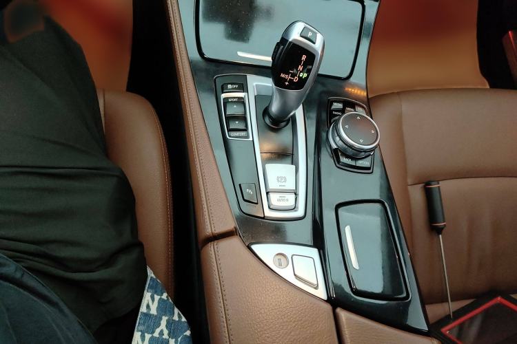 Used BMW 5 Series 2017 520Li Elegant Edition
