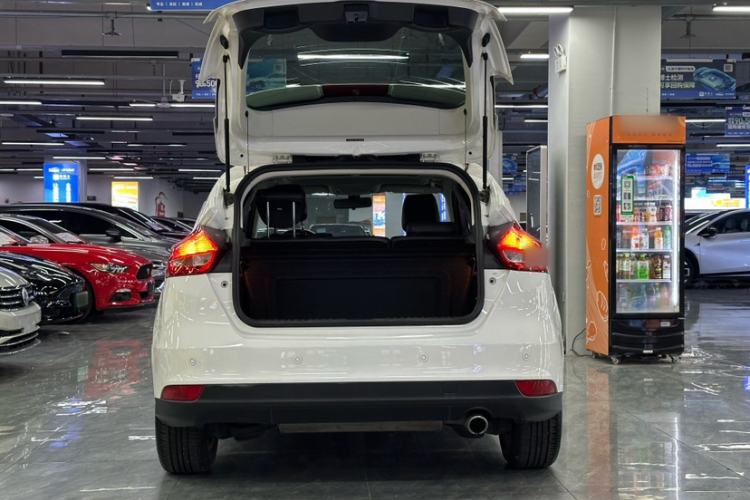 Used Ford Focus 2015 Hatchback EcoBoost 180 Automatic Elite Model
