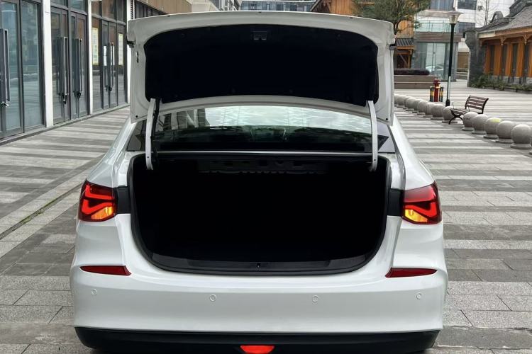 Used Chevrolet Monza 2019 Redline 320T Dual-Clutch Joyful Edition China VI Standard