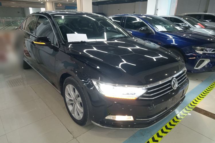 Used Volkswagen Magotan 2018 330TSI DSG Luxury Model