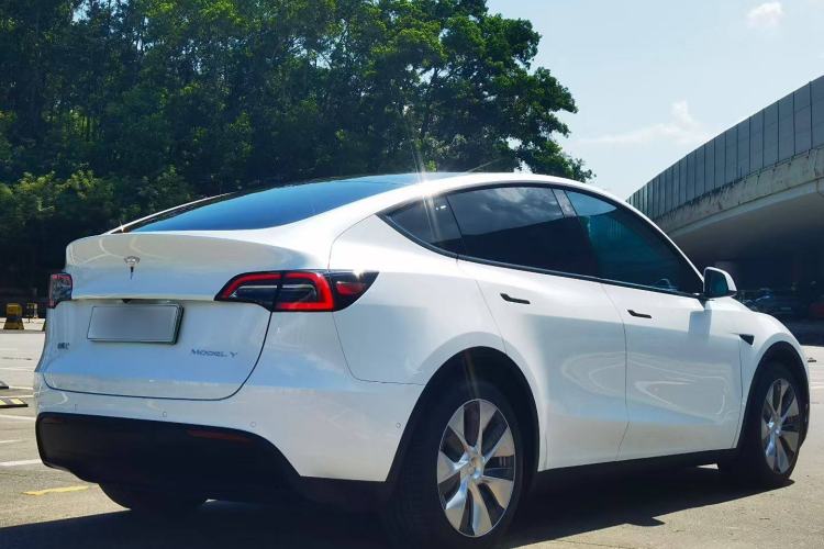 Used Tesla Model Y 2021 Standard Range Rear-Wheel Drive Version
