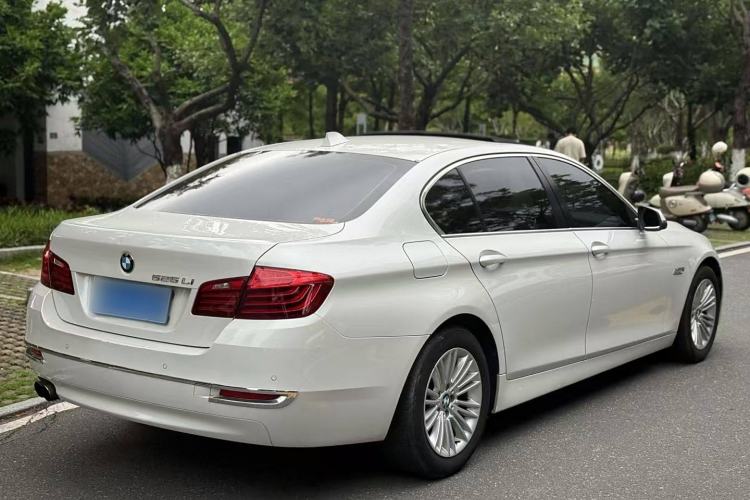 Used BMW 5 Series 2014 525Li Leading Model
