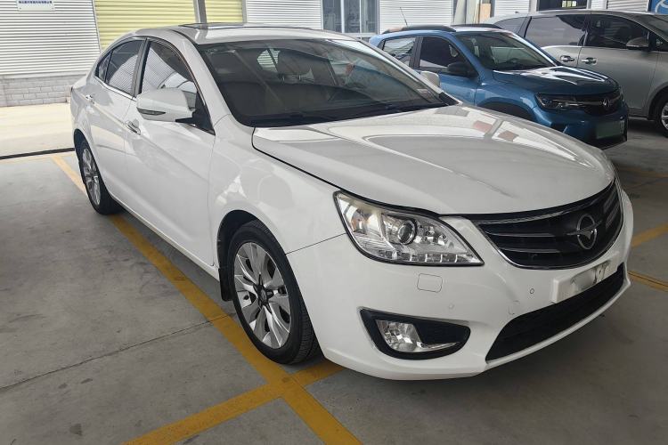 Used Haima M8 2014 2.0L Automatic Luxury Version
