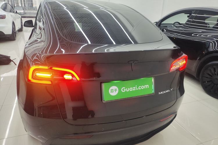 Used Tesla Model Y 2022 Rear-Wheel-Drive Version