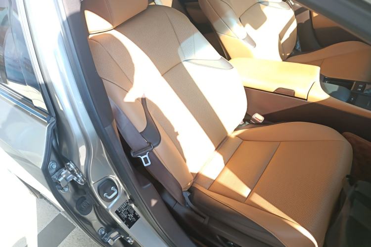 Used Lexus ES 2020 300h Premier Edition